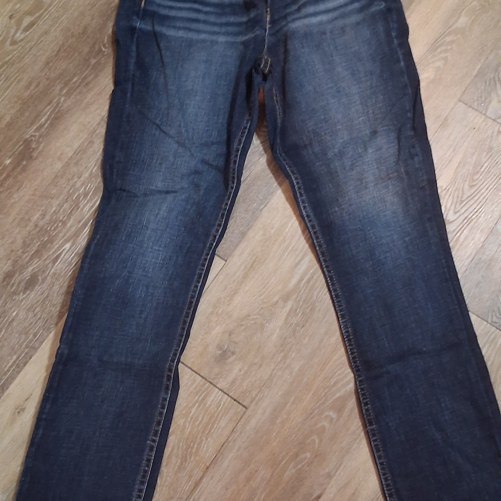 Buckle Jeans - Picture 2 of 4